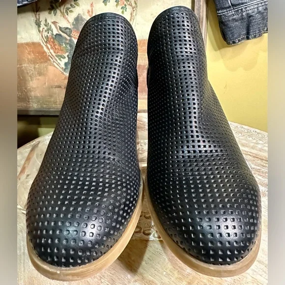 EUC Sofft Black Perforated Leather Ankle Bootie w/ V Notch Size: 8.5 - Picture 6 of 12